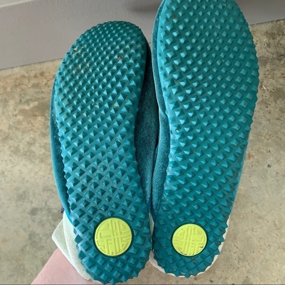 Plae Thai-Ha Turquoise Slippers Size 9.5 - Picture 8 of 11
